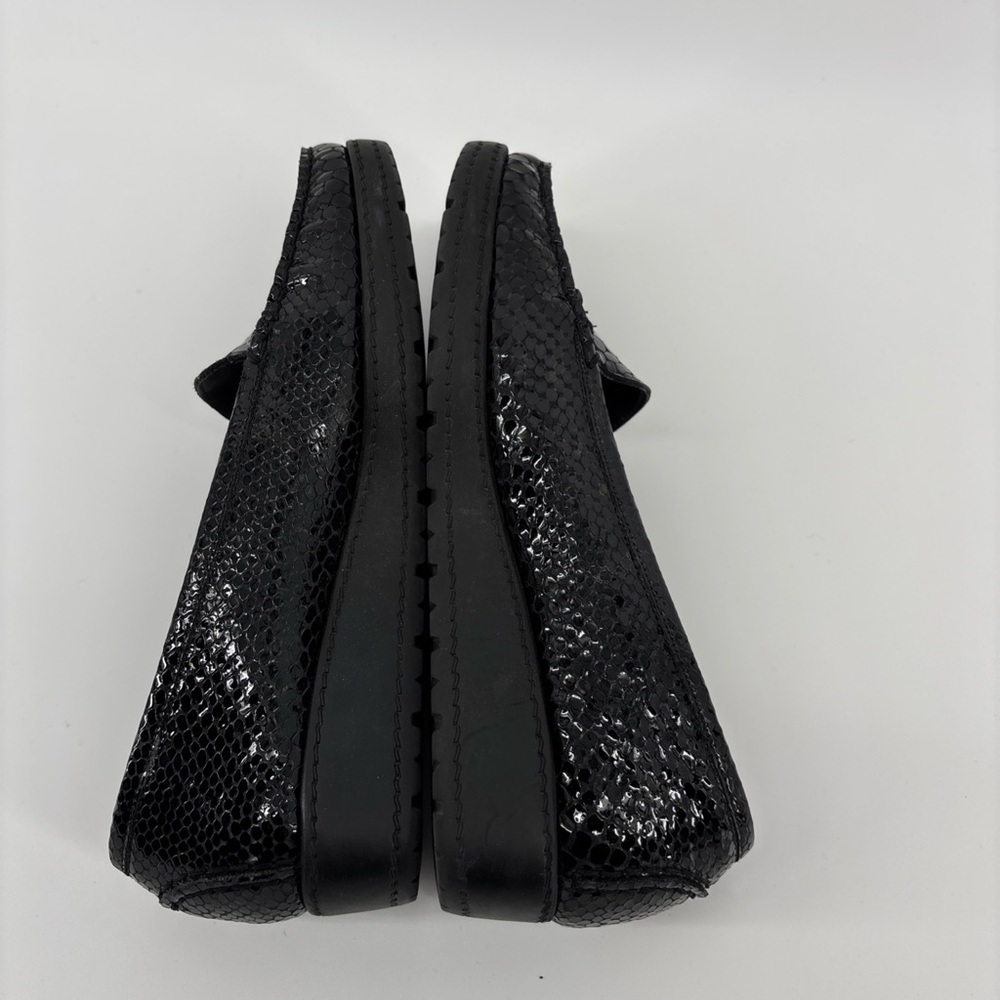 Stuart Weitzman Black Snakeskin Pattern Loafers S… - image 7